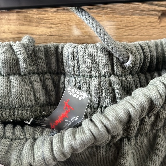 Free People Movement All Star Logo Pants Sz-M - Picture 13 of 15